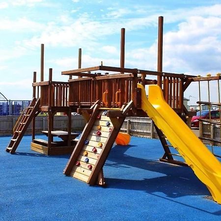 チャペル・セント・レオナルズPalm Grove 48アパートメント エクステリア 写真